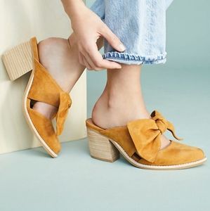 Jeffery Campbell Cyrus Bow Heel